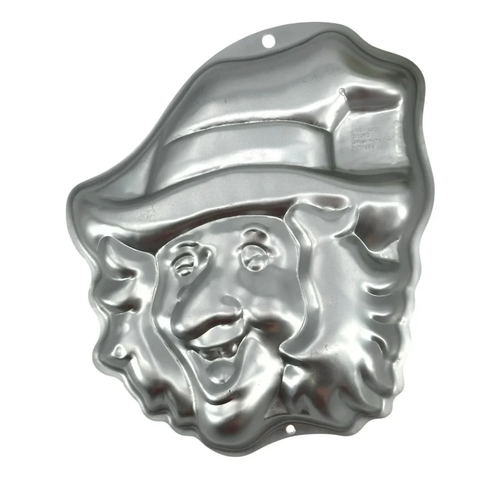 Vintage Wilton Whimsical Witch Novelty Cake Pan Mold Halloween Bewitched Party
